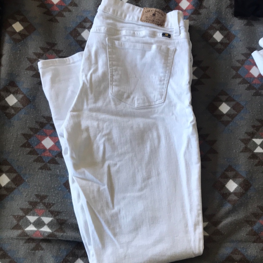 Women’s white jeans
